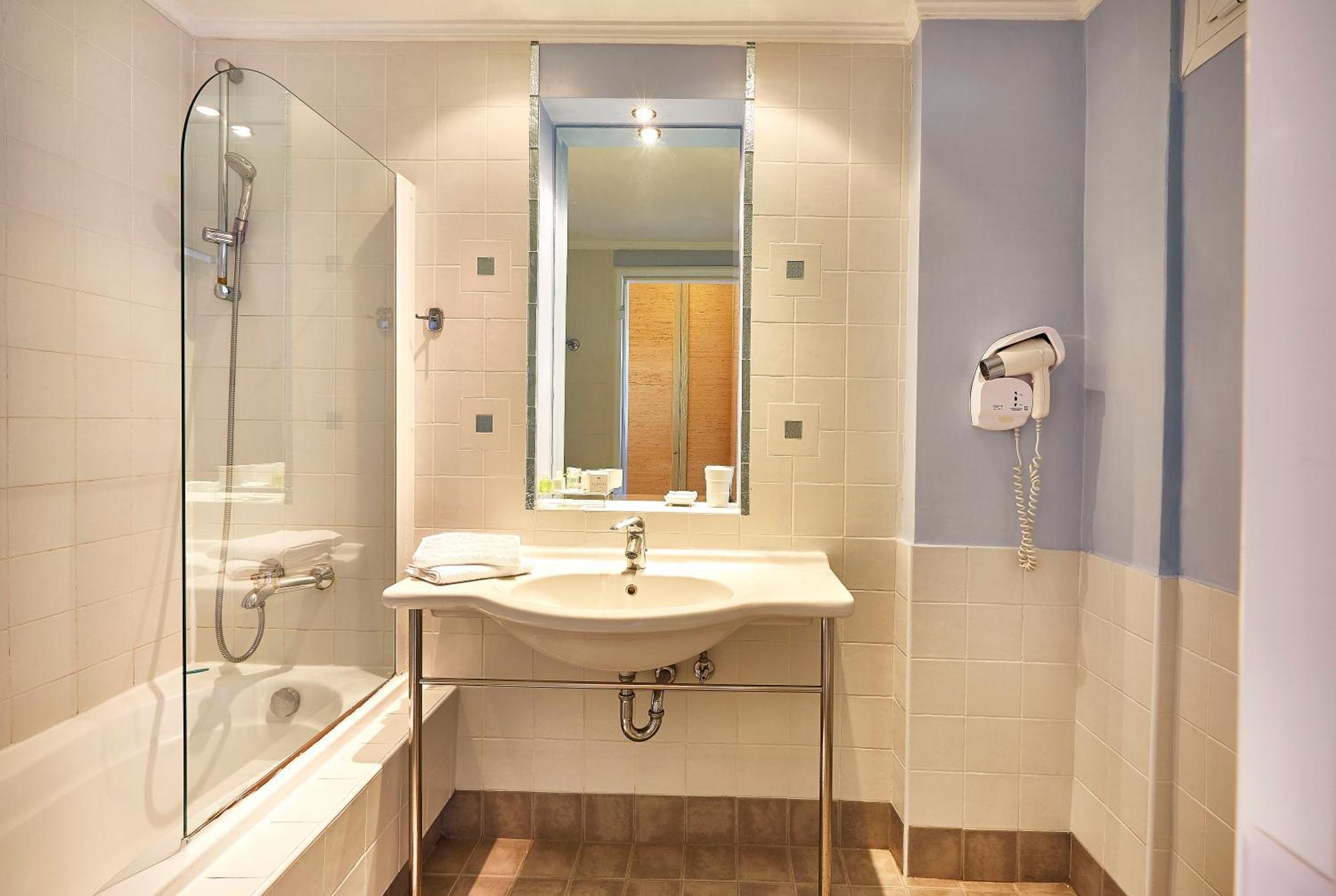 Apartament typu Junior Suite z widokiem na ogród lub basen